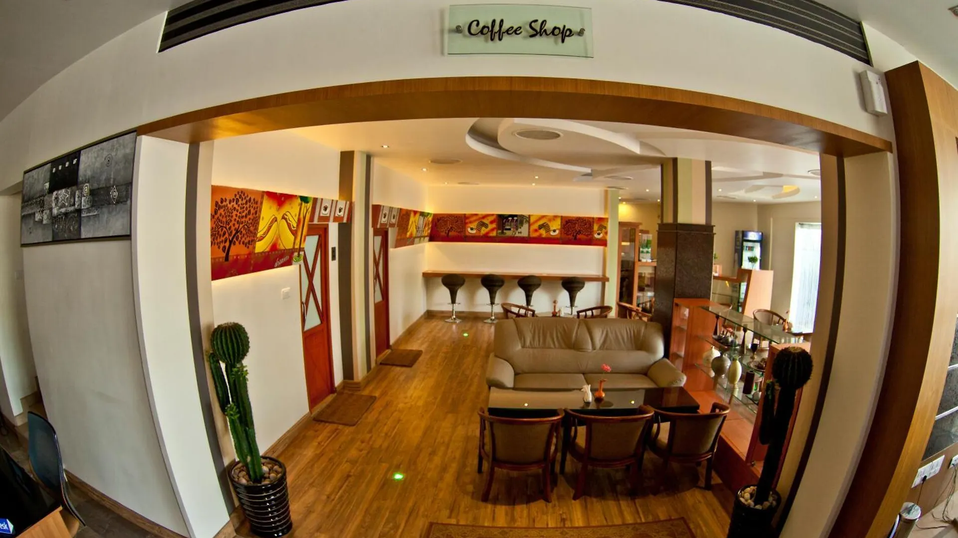 Paramount Tower Calicut 4*,  Indien